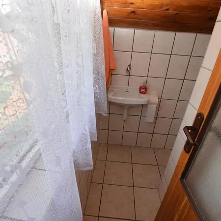 Poolincluced Holiday Home Mojer *