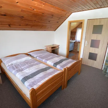 Poolincluced Holiday Home Mojer *