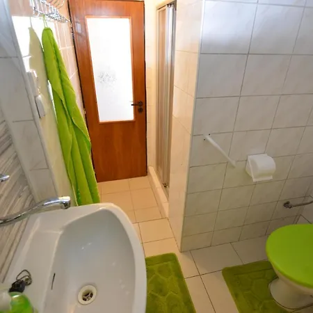 Prázdninový dům Poolincluced Holiday Home Mojer *