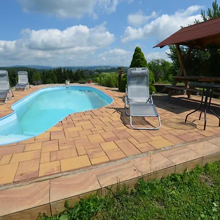 Poolincluced Holiday Home Mojer Prázdninový dům