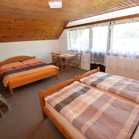 Poolincluced Holiday Home Mojer