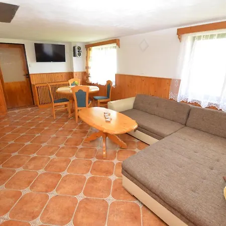 Poolincluced Holiday Home Mojer Prázdninový dům